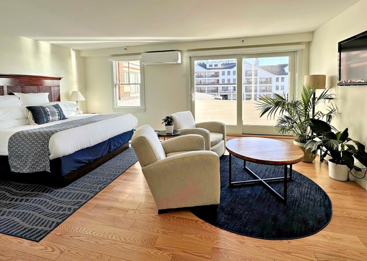 Harborside Inn Newport Tower Eksteriør billede